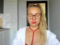hello :) I like  little talks about sport, life or something more naughty....Im nice person with big smile