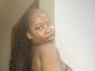 naked webcamgirl picture CaramelDaisy