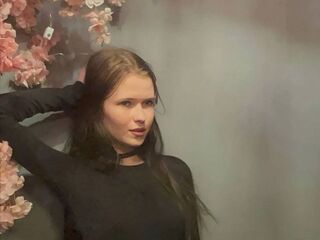 erotic cam CharisseChappel