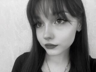 camwhore spreading pussy EvelynnCaillouet