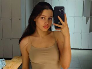 naughty cam girl fingering shaved pussy JohanaSpagnolia