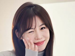 camgirl playing with sextoy LilyWise