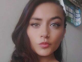 topless webcam girl LizMont