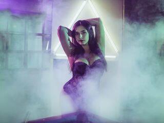 hot chatroom SuzyAmaya