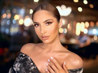 camgirl playing with dildo EllieSin