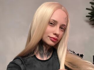 live webcam performer JulianeVerdier
