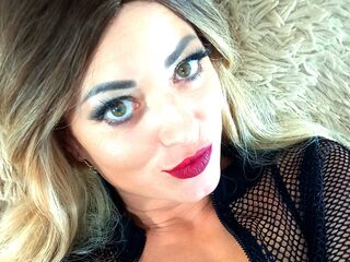 girl camsex LionessoneForu
