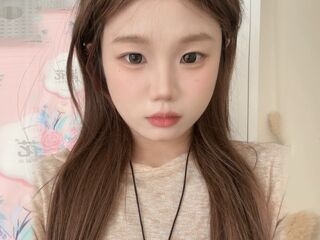 mastubating web cam girl LisaMarora