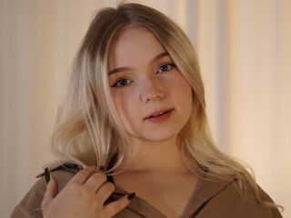 naked girl with webcam fingering pussy LizbethGodbold