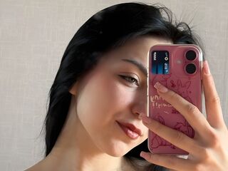 girl topless MalorieDelgreco