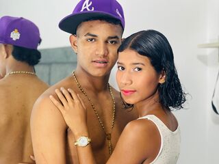 free webcam chat KattyANDLuis