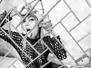 bdsm fetish webcam sex FiorellaWhite
