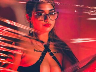 girl rubber fetish sex webcam JanetSpicer