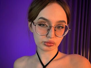 strip show AdeLuna
