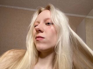 webcam girl chatroom AdeleKeat