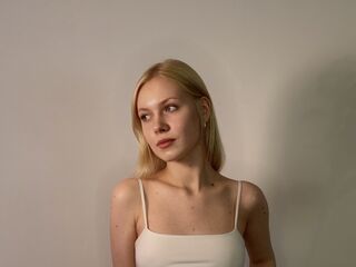 chat room live webcam AishaNaeher