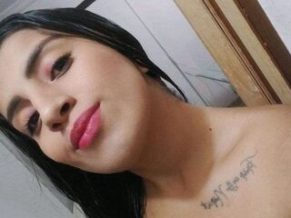 fingering webcam girl AlanaMierss