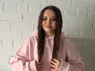 naughty cam girl fingering pussy AlissaCanepa