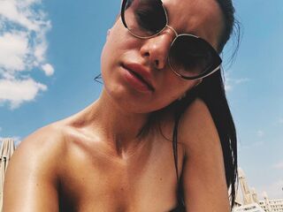camslut fingering pussy AllisiaSecret
