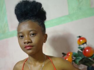 beautiful cam girl AlphonsineRazafy