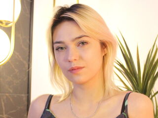 naked girl with cam fingering AlysiaBennet