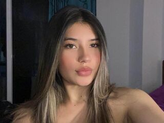 hot webcamslut AmberDaniela