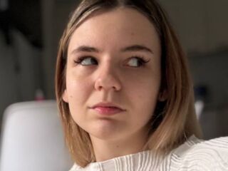 shower livecam AnnikaMorgan