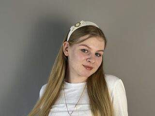 Kinky webcam girl AntoniaCrumpton