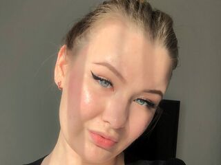 live teaser web cam ArlettaVatter