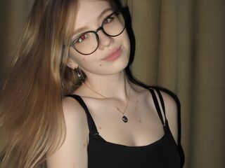 beautiful cam girl AudreyCorby
