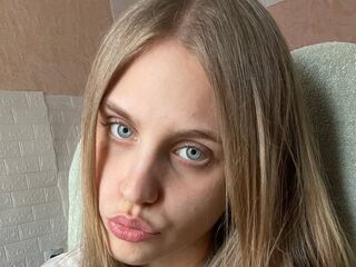 dirty cam show AyannaOverturf