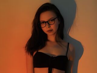 naked webcamgirl photo BeatrixHessey
