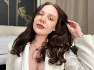 camwhore masturbating BellaSwiger
