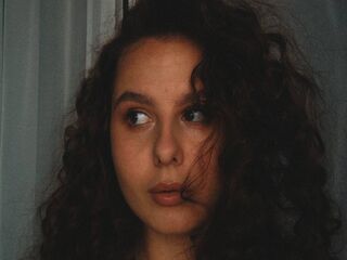 webcamgirl chat room BertieSiegers