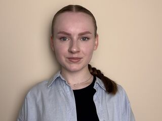girl webcam naked BettyannGrenon