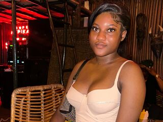 girl BiancaStyles