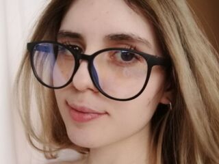 naked girl with live cam BlytheDendy
