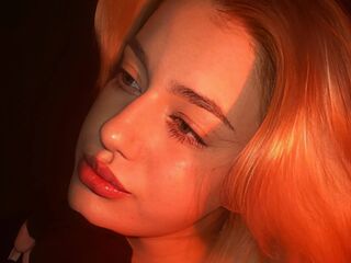 fingering webcamgirl BrendaaCollins