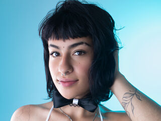 topless camgirl BrianaBlake