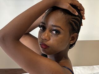 cam girl masturbating with sextoy BrianaHadid