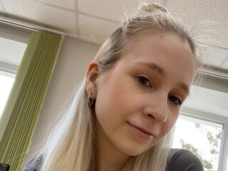 girl naked BrittleDorget