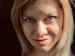 live sexshow BunnyAlice