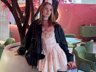 naked camgirl gallery CandiFerretti