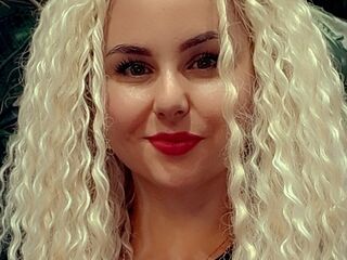 naughty webcamgirl Carmines
