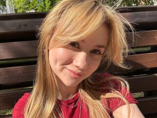 sex show online CelestineVale