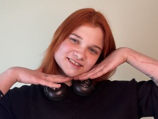 topless camgirl ChiaPreuitt