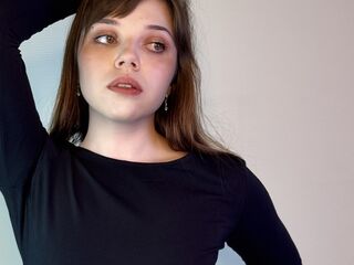 masturbating cam girl ChrissyHolgerson