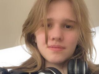 girl ChristieDemaline