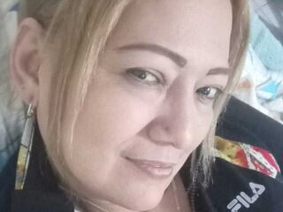 girl fingering shaved pussy ClauSommers