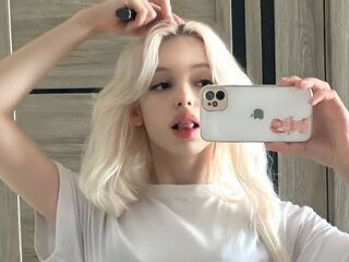 hot girl cam CourtneyAdamo